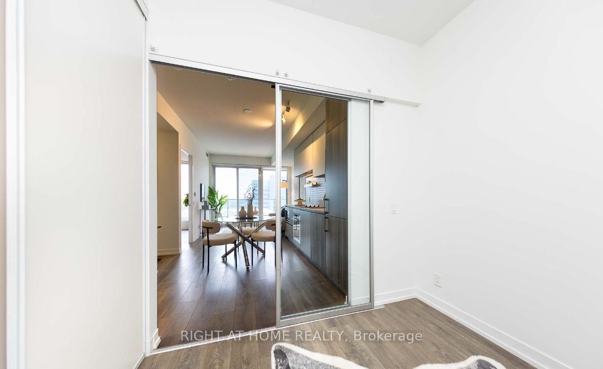 5 Buttermill Ave, unit 1906 for rent