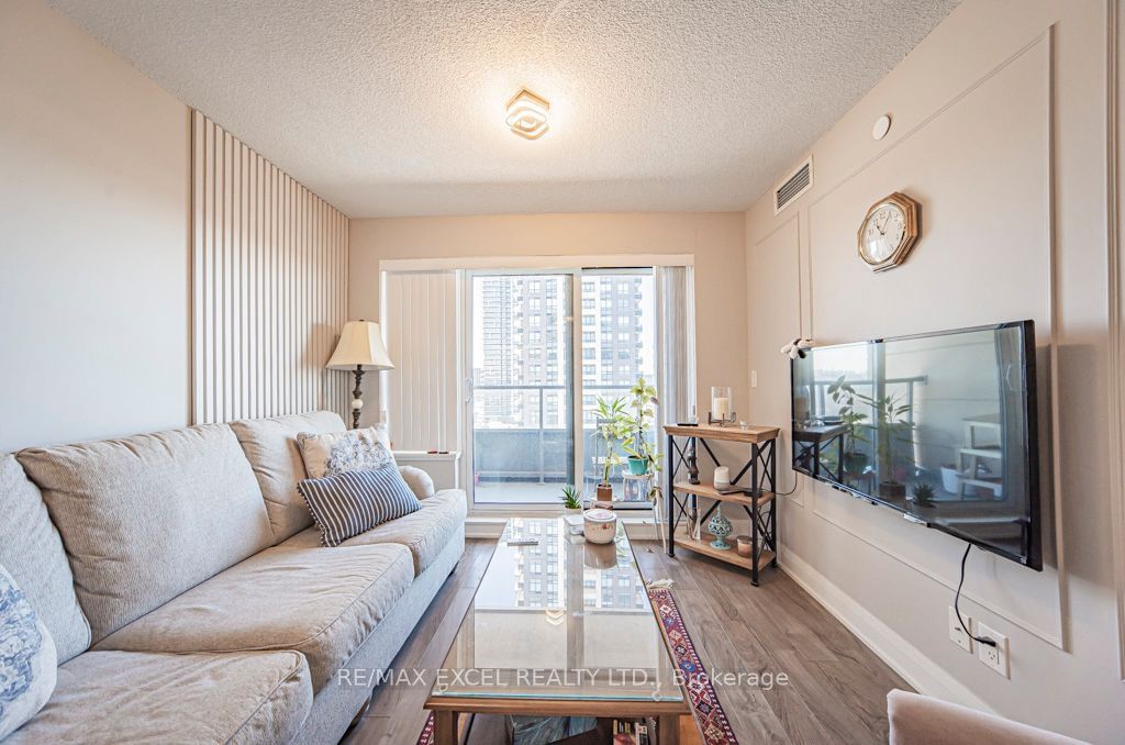 18 Uptown Dr, unit 1609 for sale