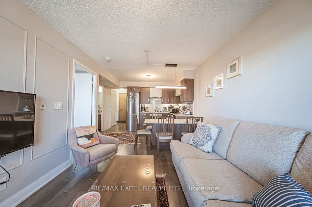 18 Uptown Dr, unit 1609 for sale