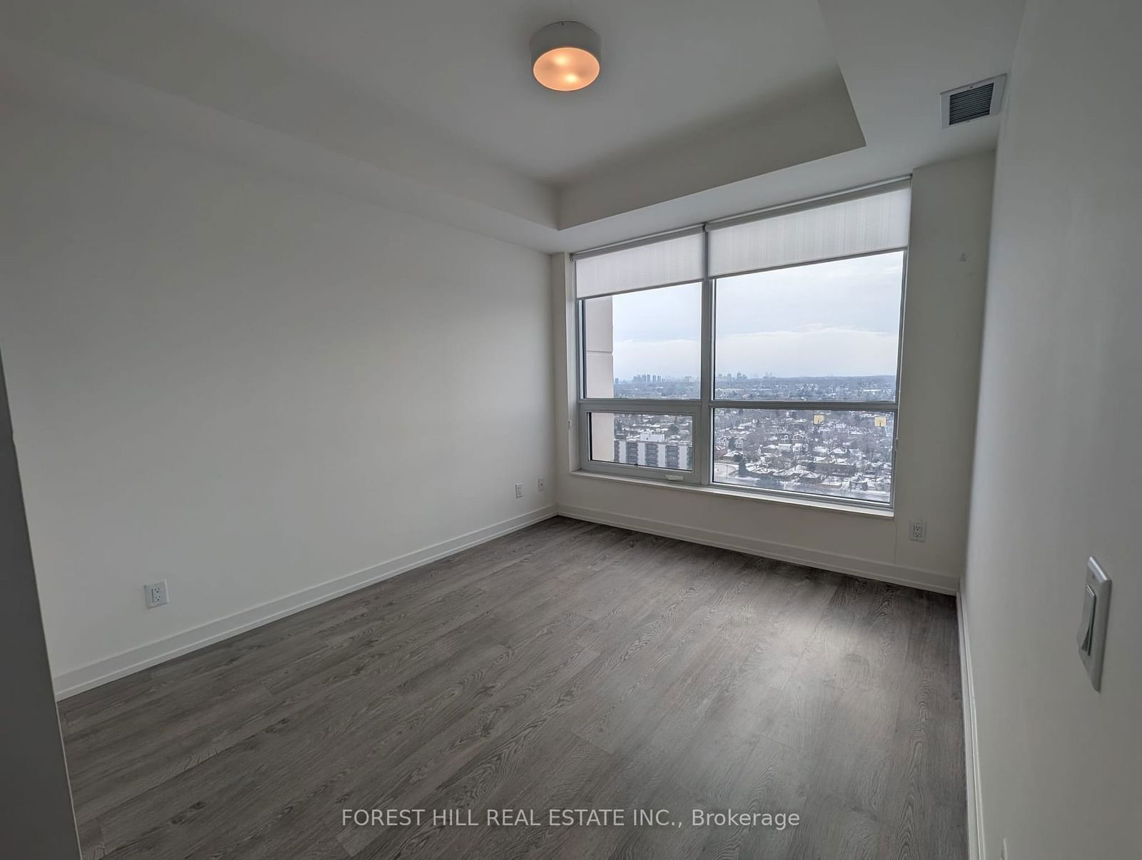 1 Grandview Ave, unit 2208 for rent