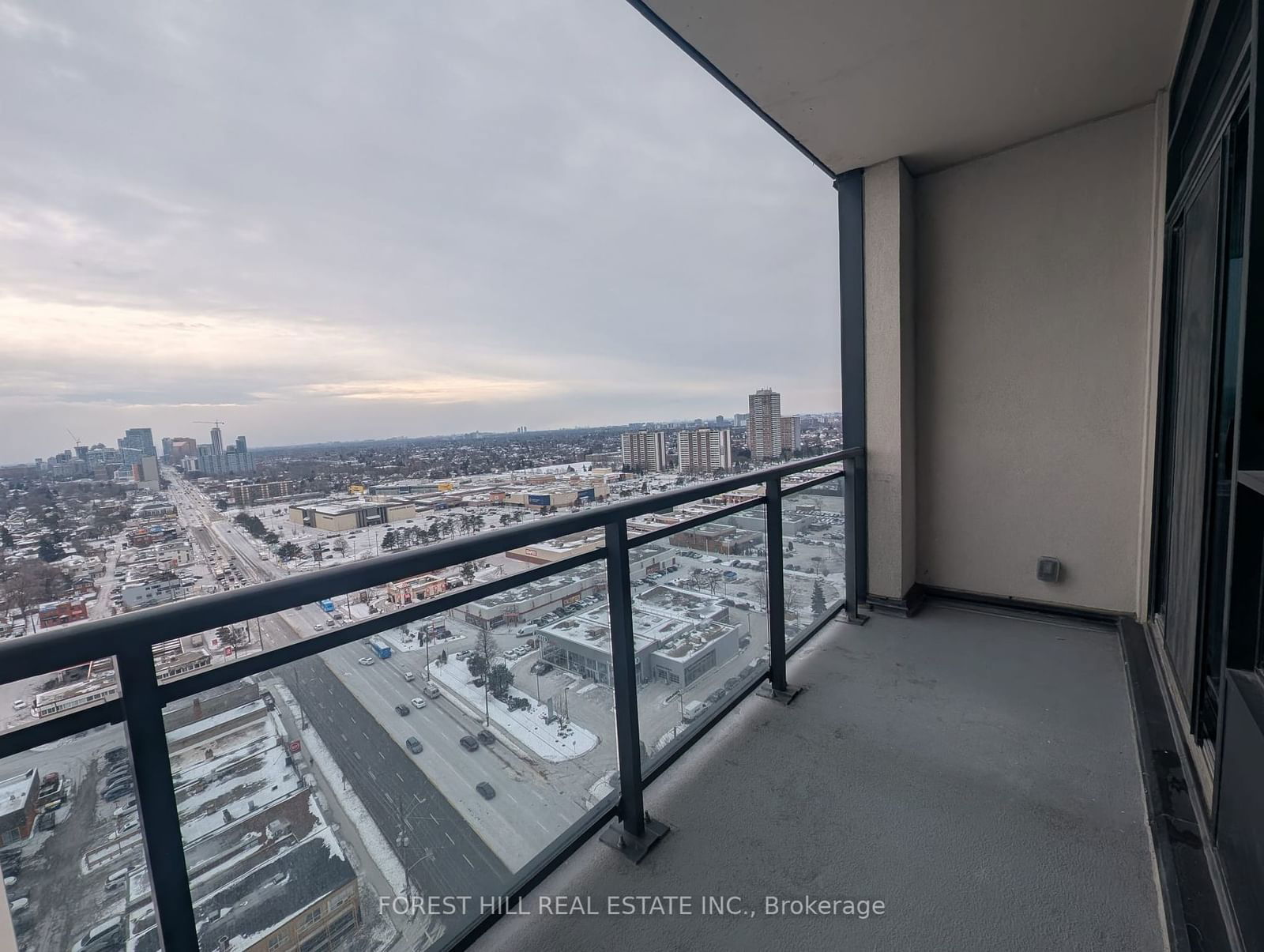 1 Grandview Ave, unit 2208 for rent