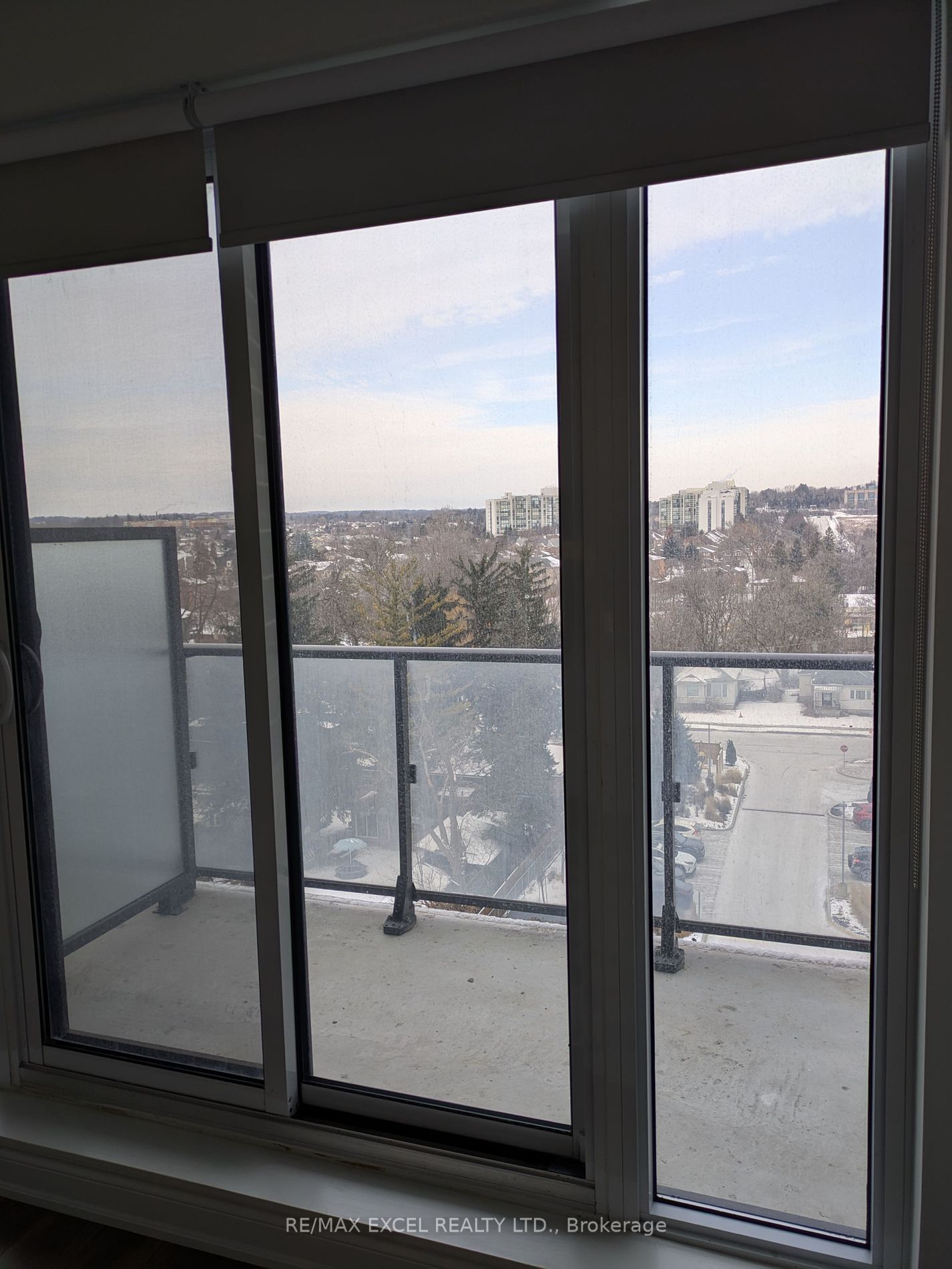 9618 Yonge St, unit 709 for rent