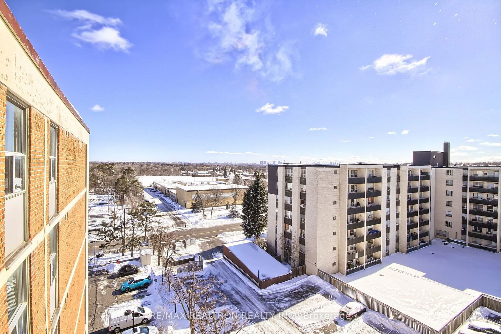 Thornlea Place Condominium Residences, Markham, Toronto