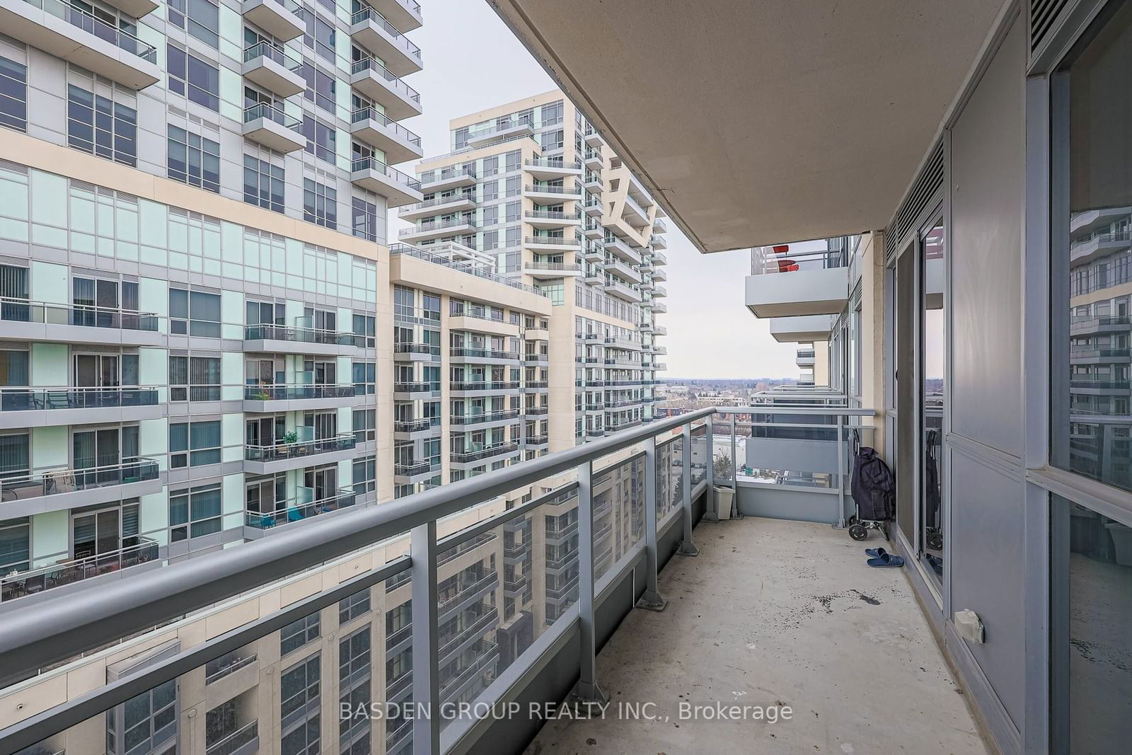 9191 Yonge St, unit 1004SW for rent