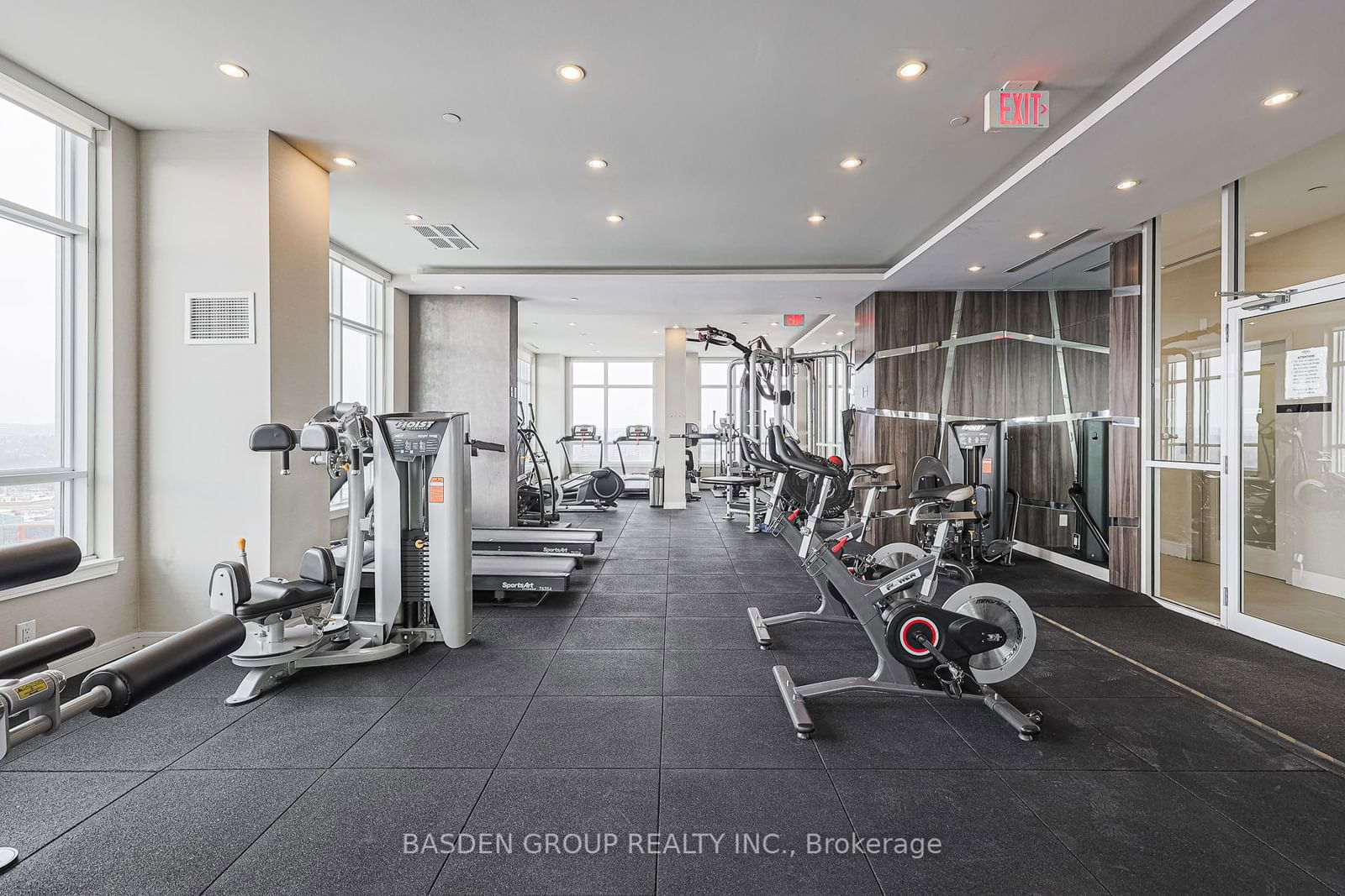 9191 Yonge St, unit 1004SW for rent