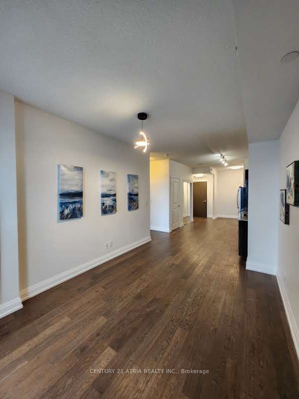 7161 Yonge St, unit 2533 for sale