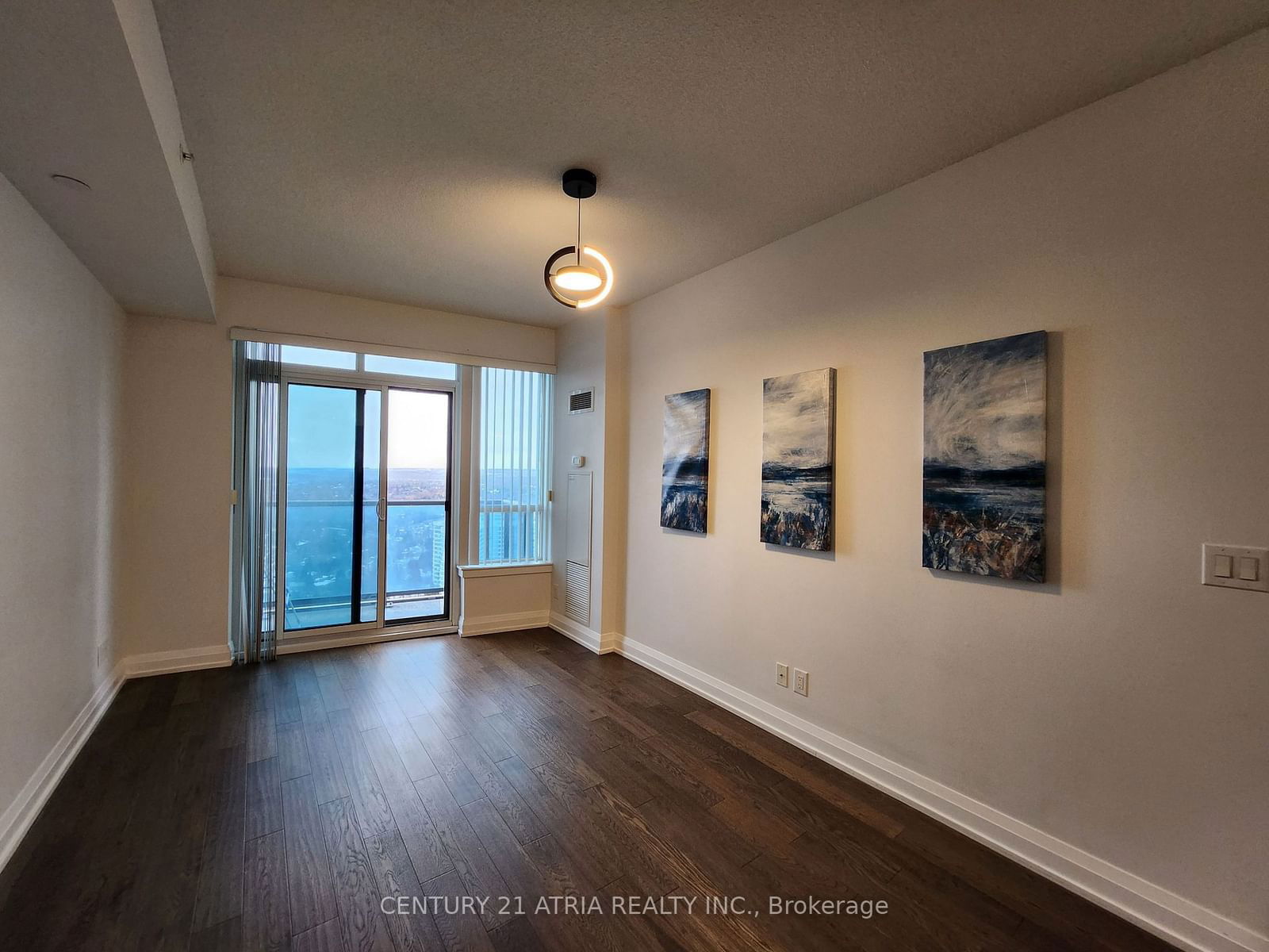 7161 Yonge St, unit 2533 for sale