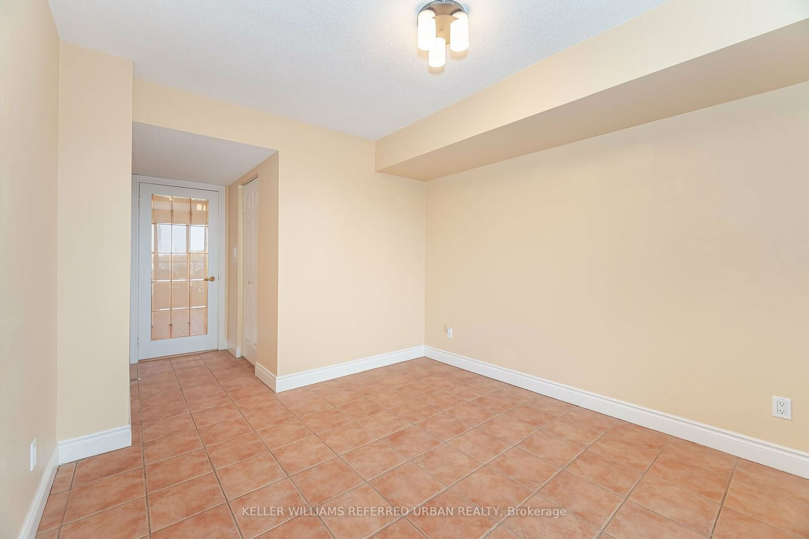 121 Woodbridge Ave, unit 404 for sale