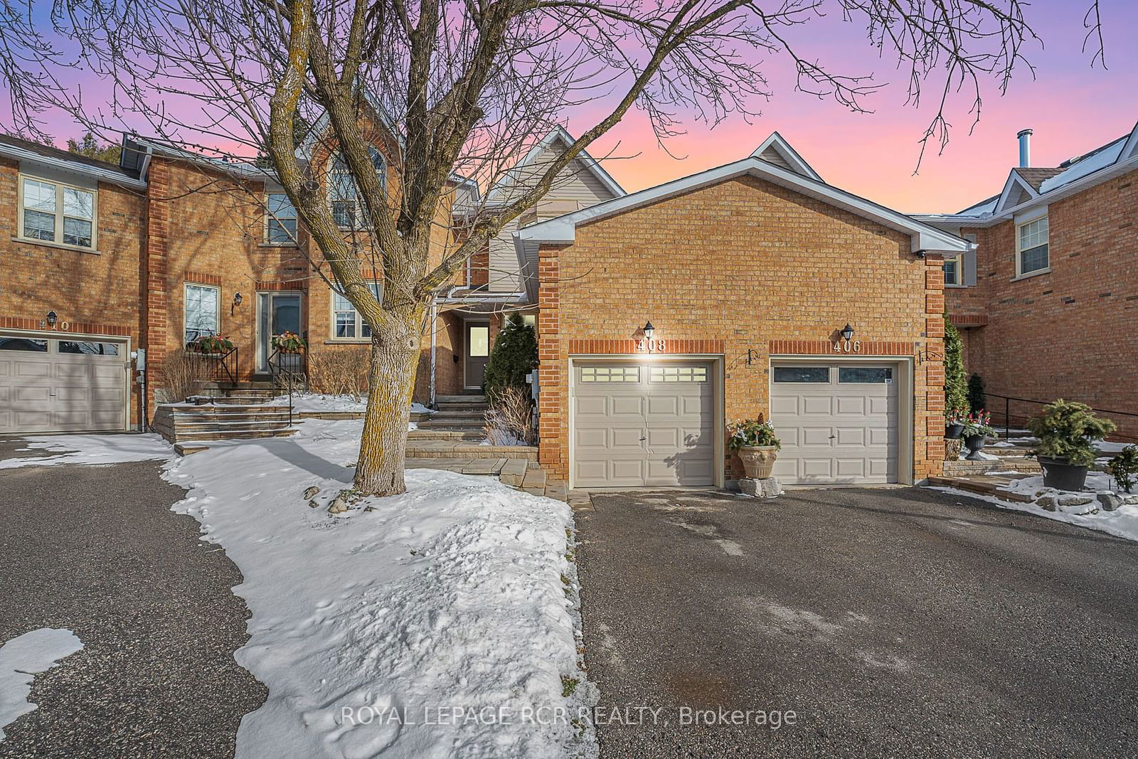 Tara Hill Townhomes, Aurora, Toronto