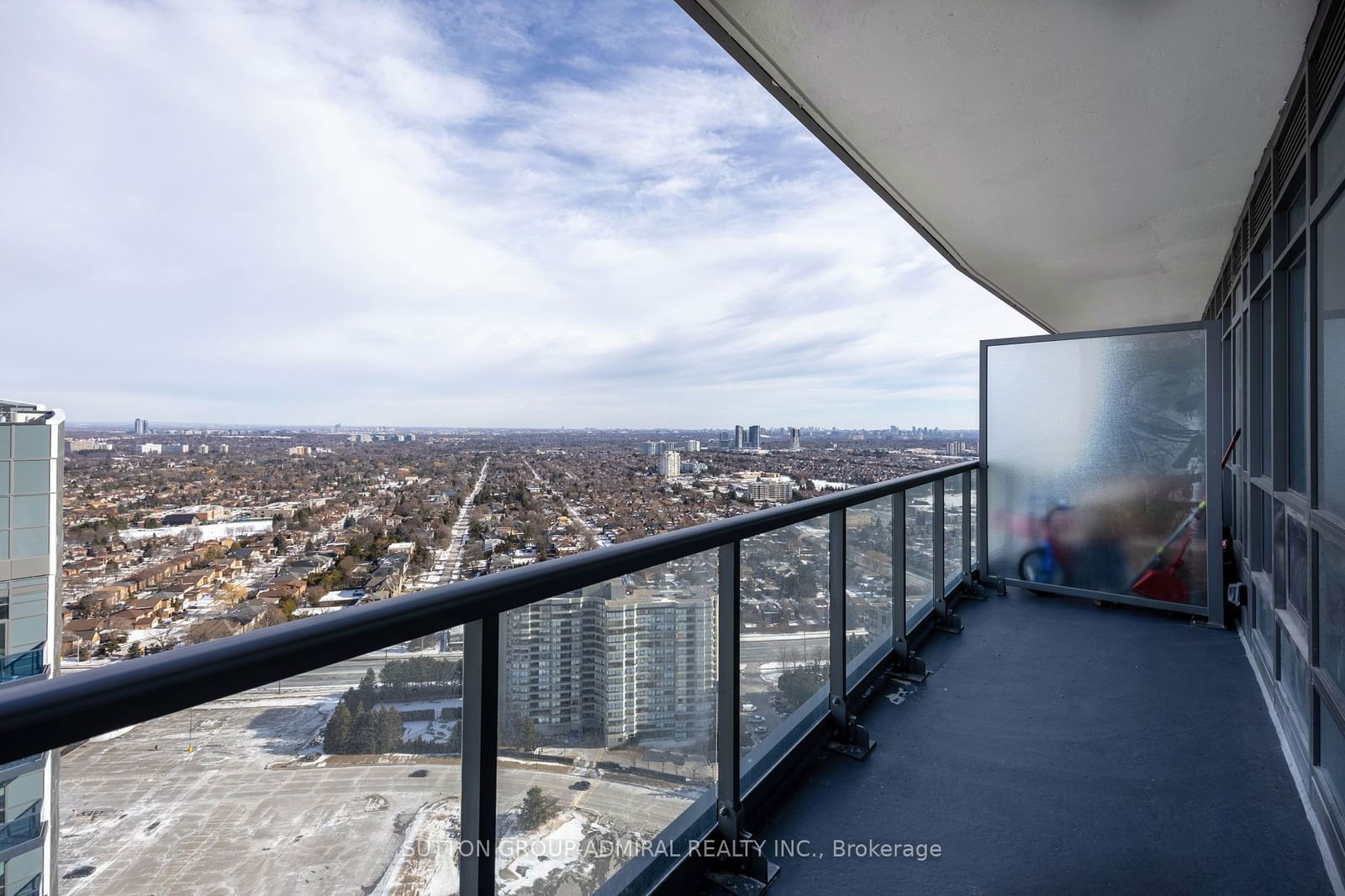 30 Upper Mall Way, unit 3408 for rent