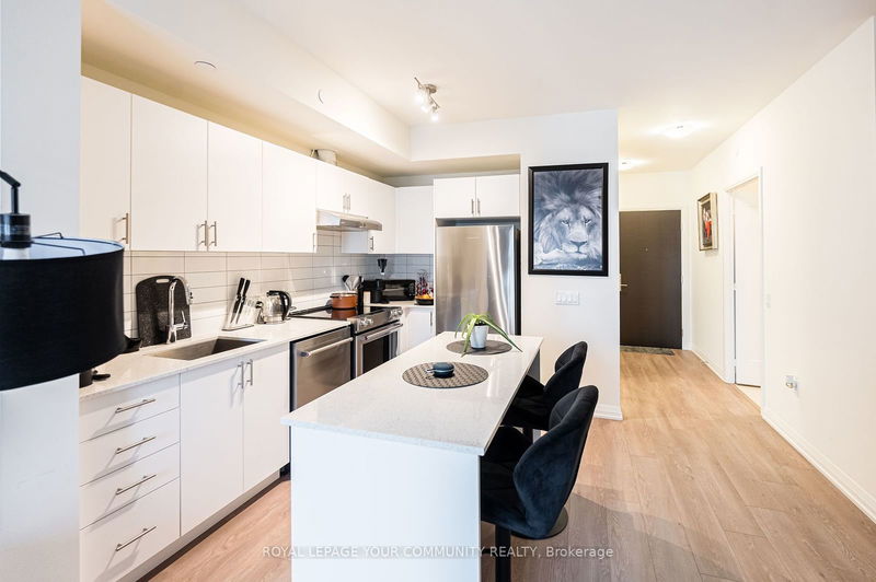 9000 Jane St, unit 2204 for sale