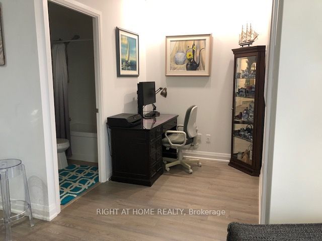 8763 Bayview Ave, unit 229 for rent