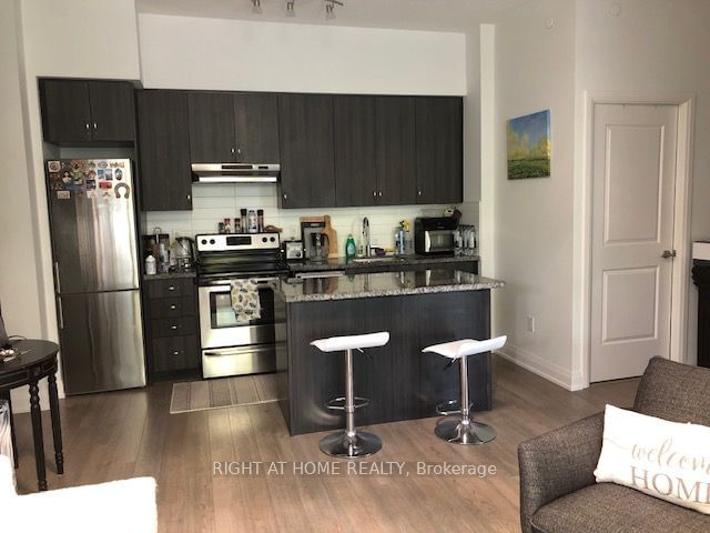 8763 Bayview Ave, unit 229 for rent