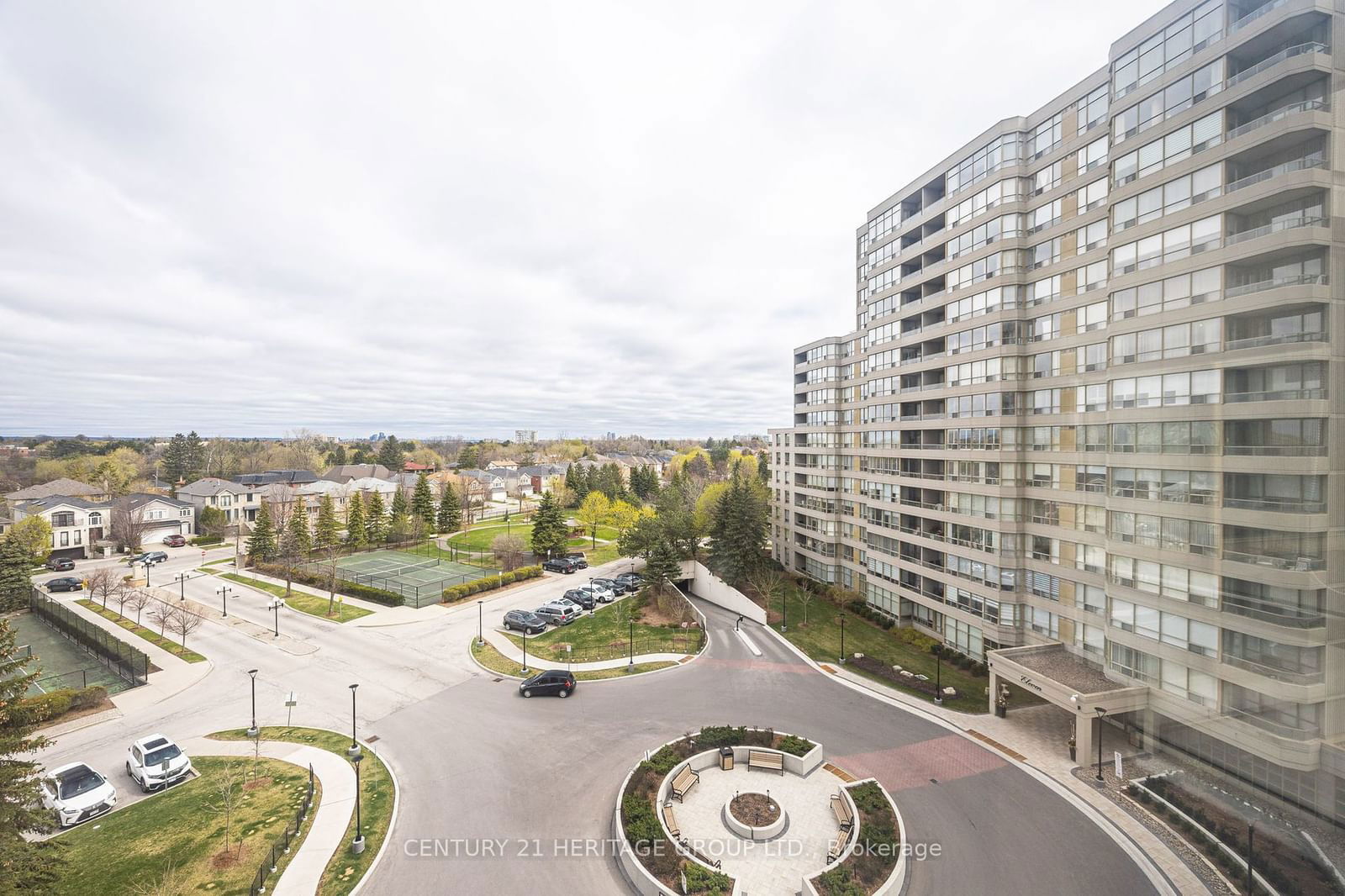 7 Townsgate Dr, unit 707 for sale