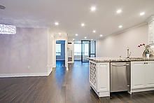 7601 Bathurst St, unit 1010 for sale