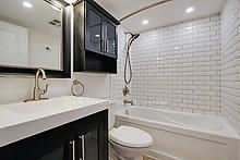 7601 Bathurst St, unit 1010 for sale