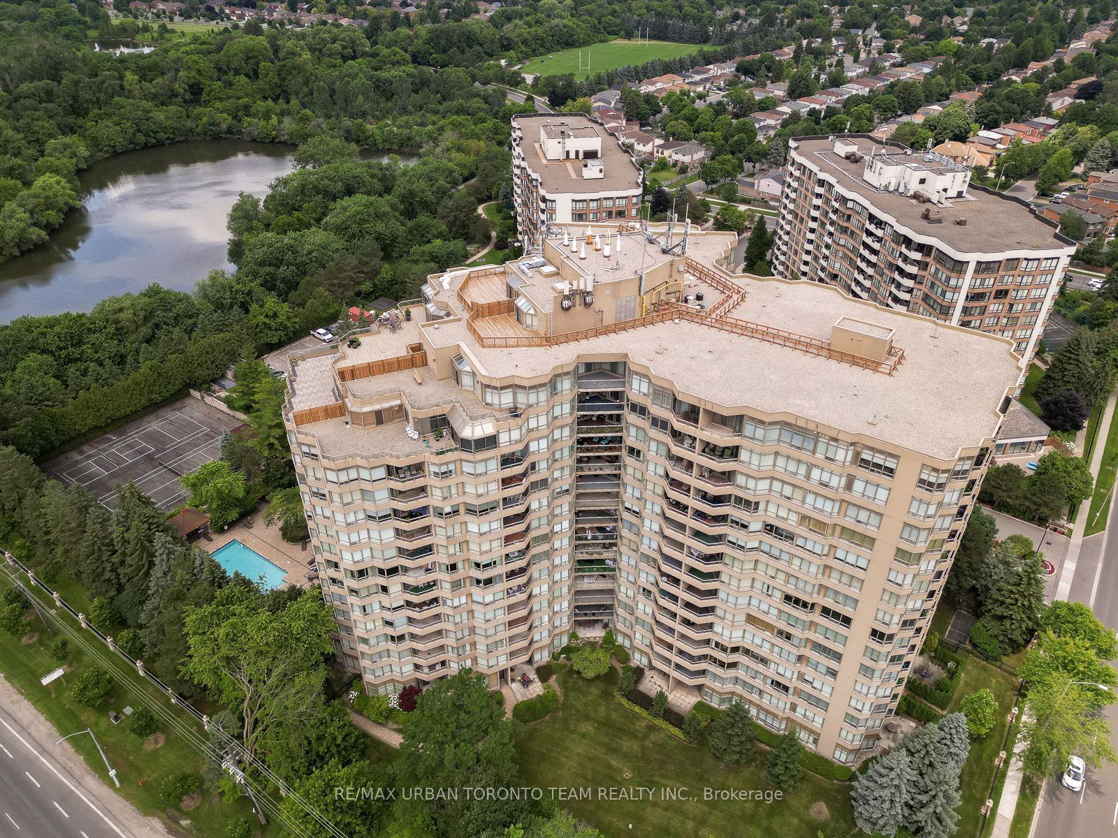 Hunt Club Condos, Markham, Toronto