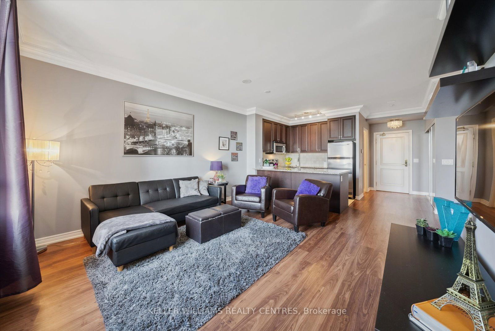 9245 Jane St, unit 1601 for sale