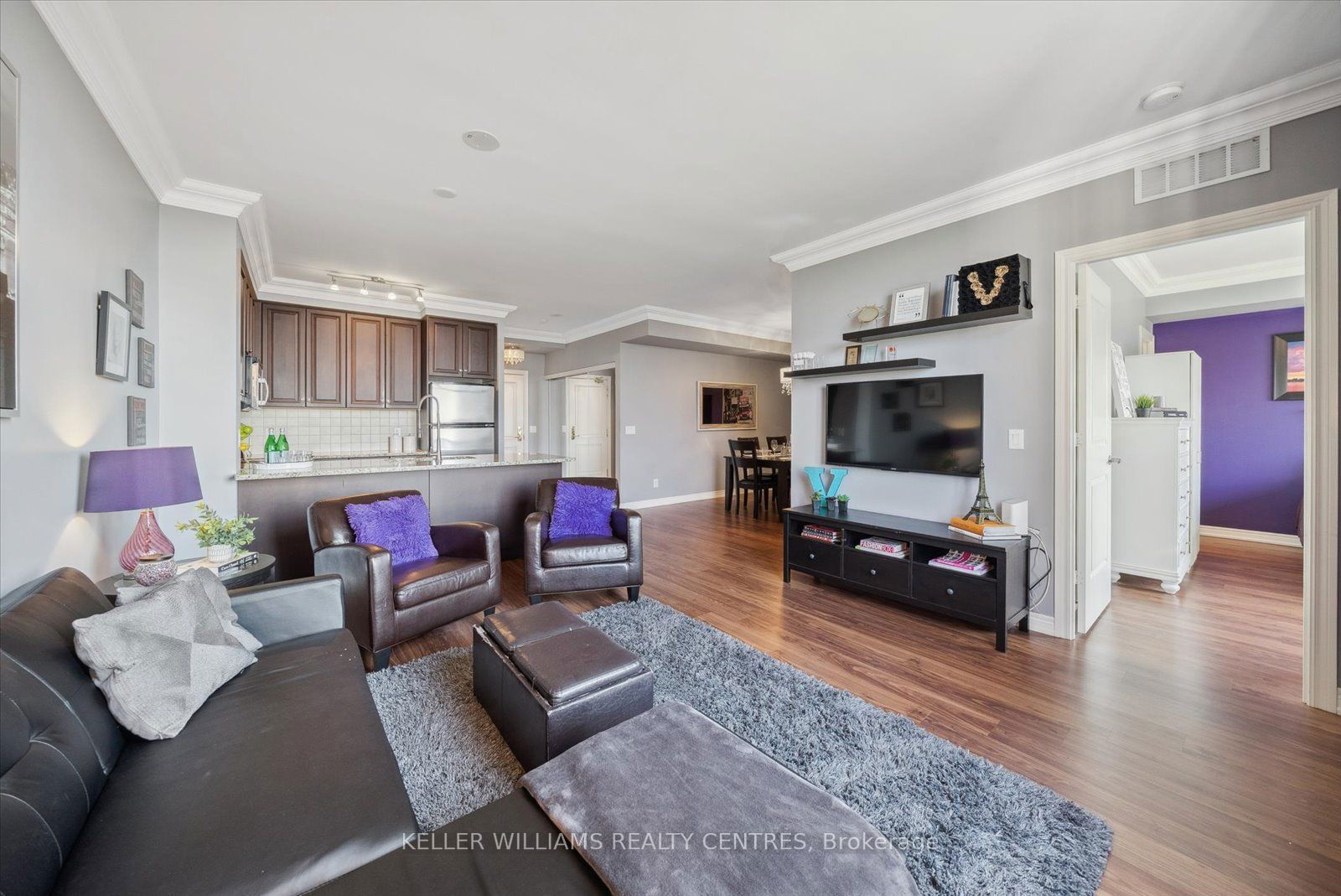 9245 Jane St, unit 1601 for sale