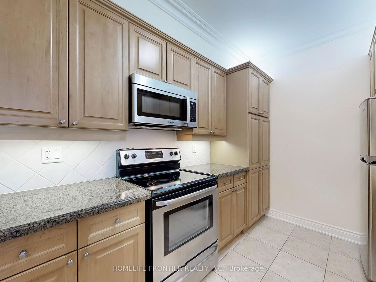 9519 Keele St, unit 305 for sale