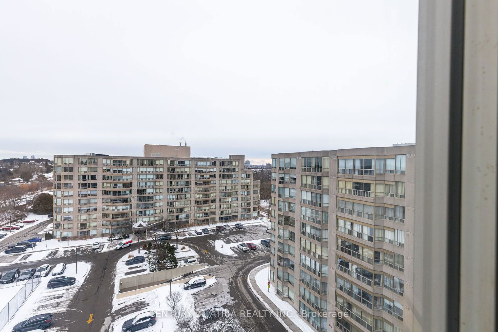 309 Major Mackenzie Dr, unit 1011 for sale