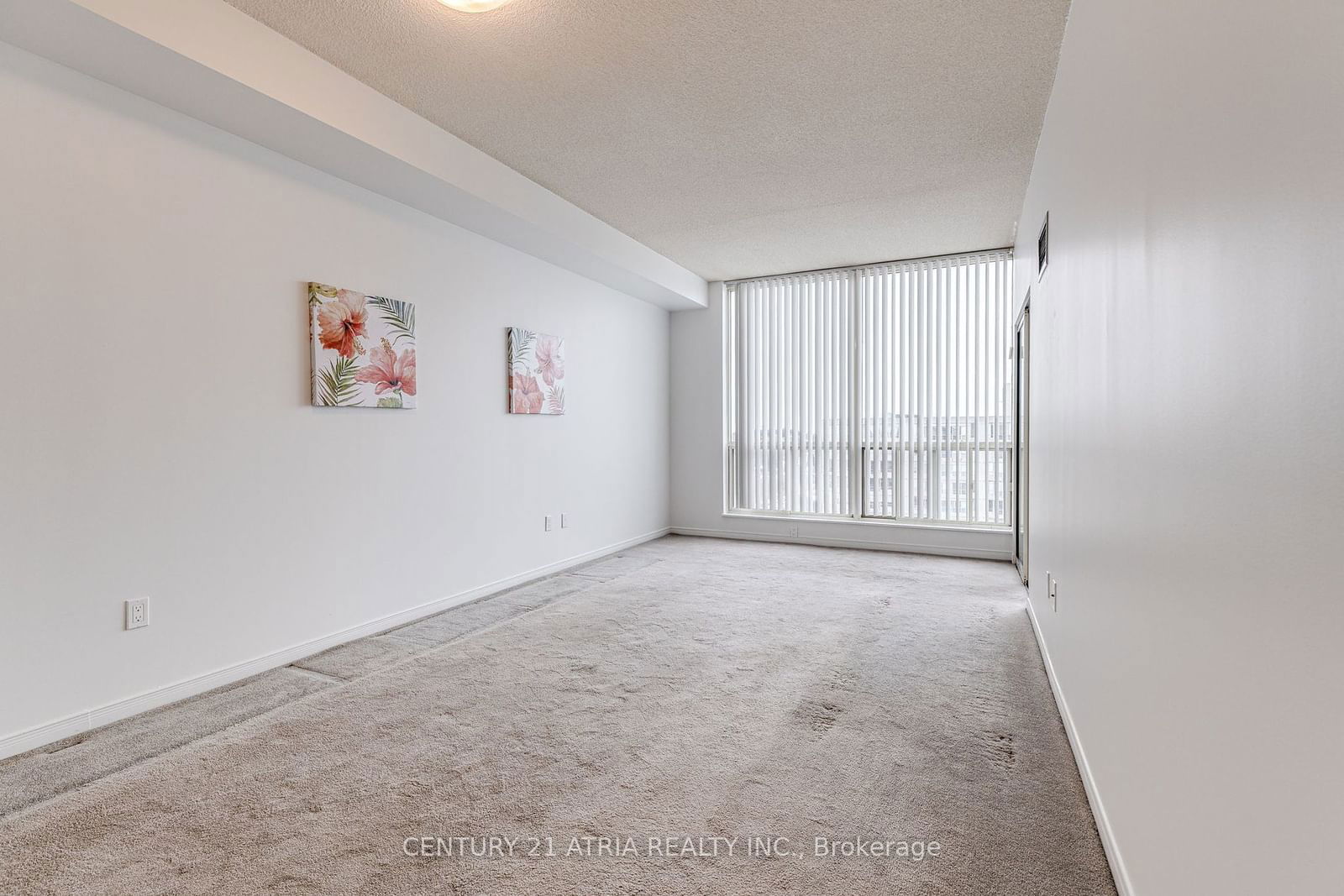 309 Major Mackenzie Dr, unit 1011 for sale