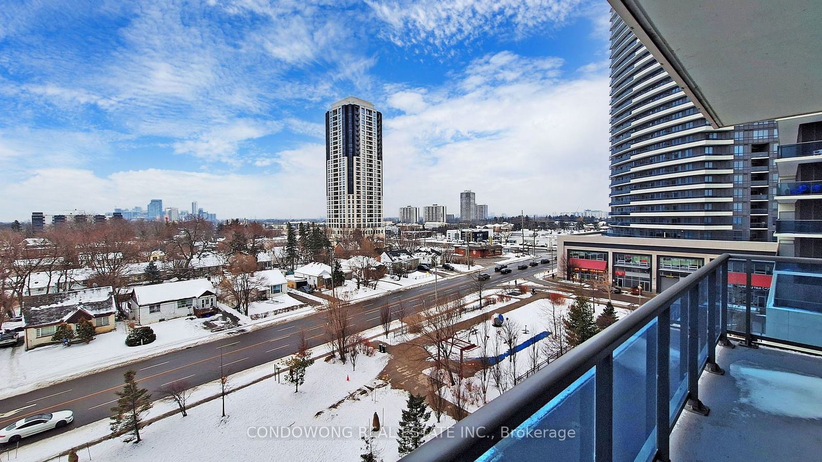 7167 Yonge St, unit 620 for sale