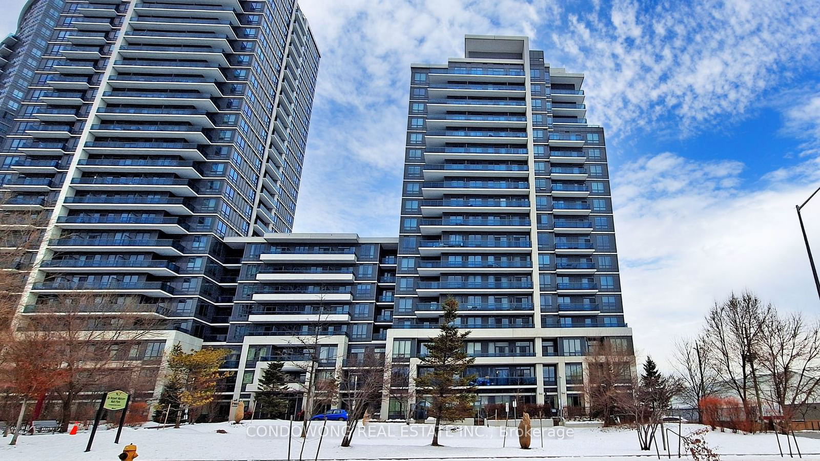 7167 Yonge St, unit 620 for sale