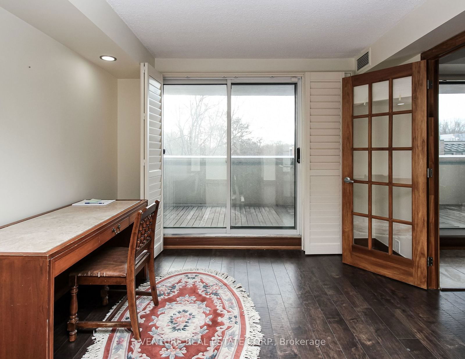 121 Woodbridge Ave, unit 312 for sale