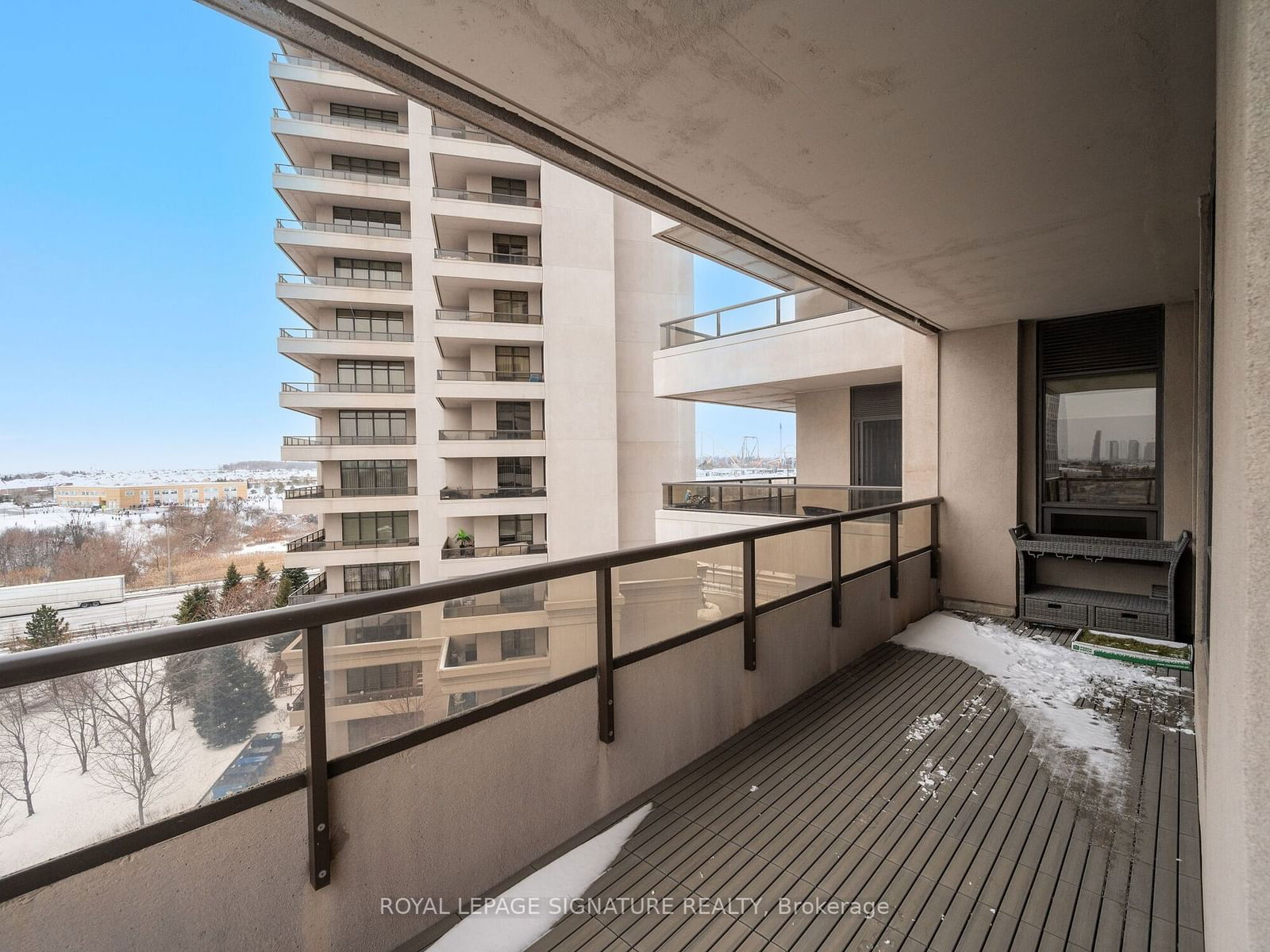 9245 Jane St W, unit 610 for sale