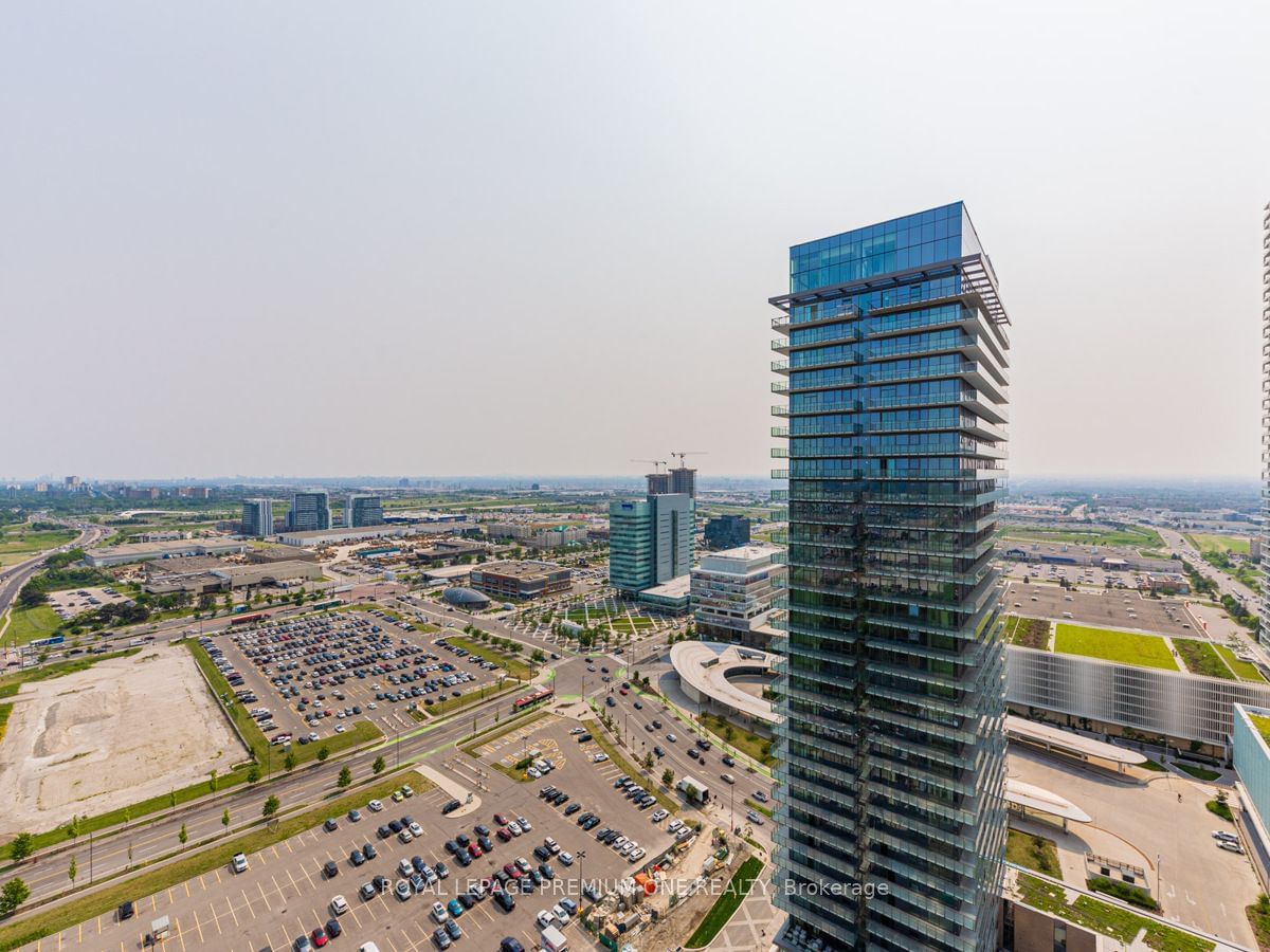 7890 Jane St, unit 3105 for rent