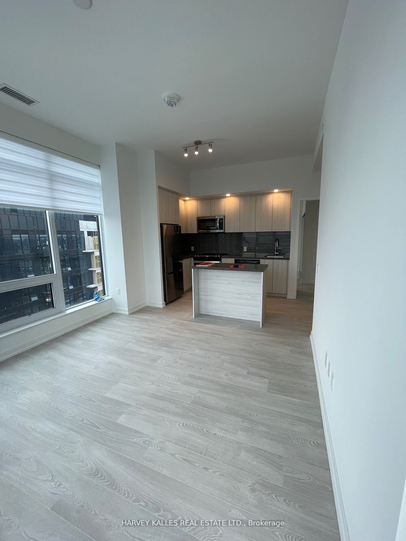 8868 Yonge St, unit 1808E for rent