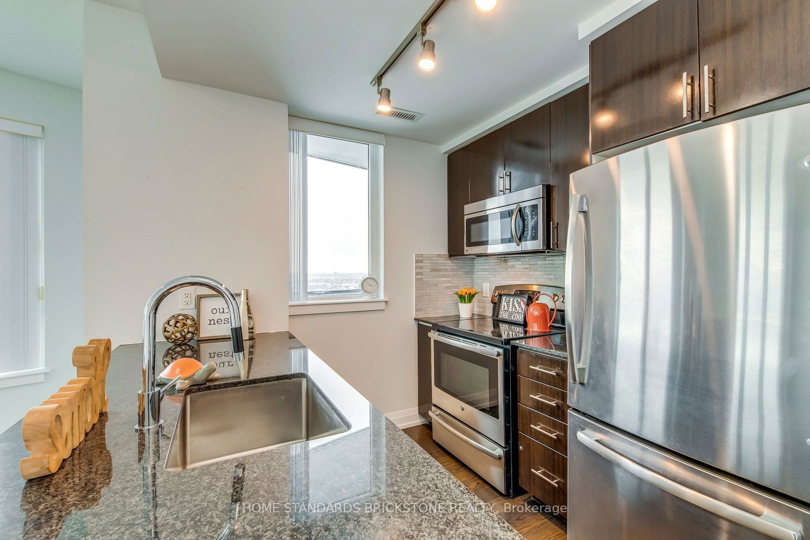 7171 Yonge St, unit PH303 for sale