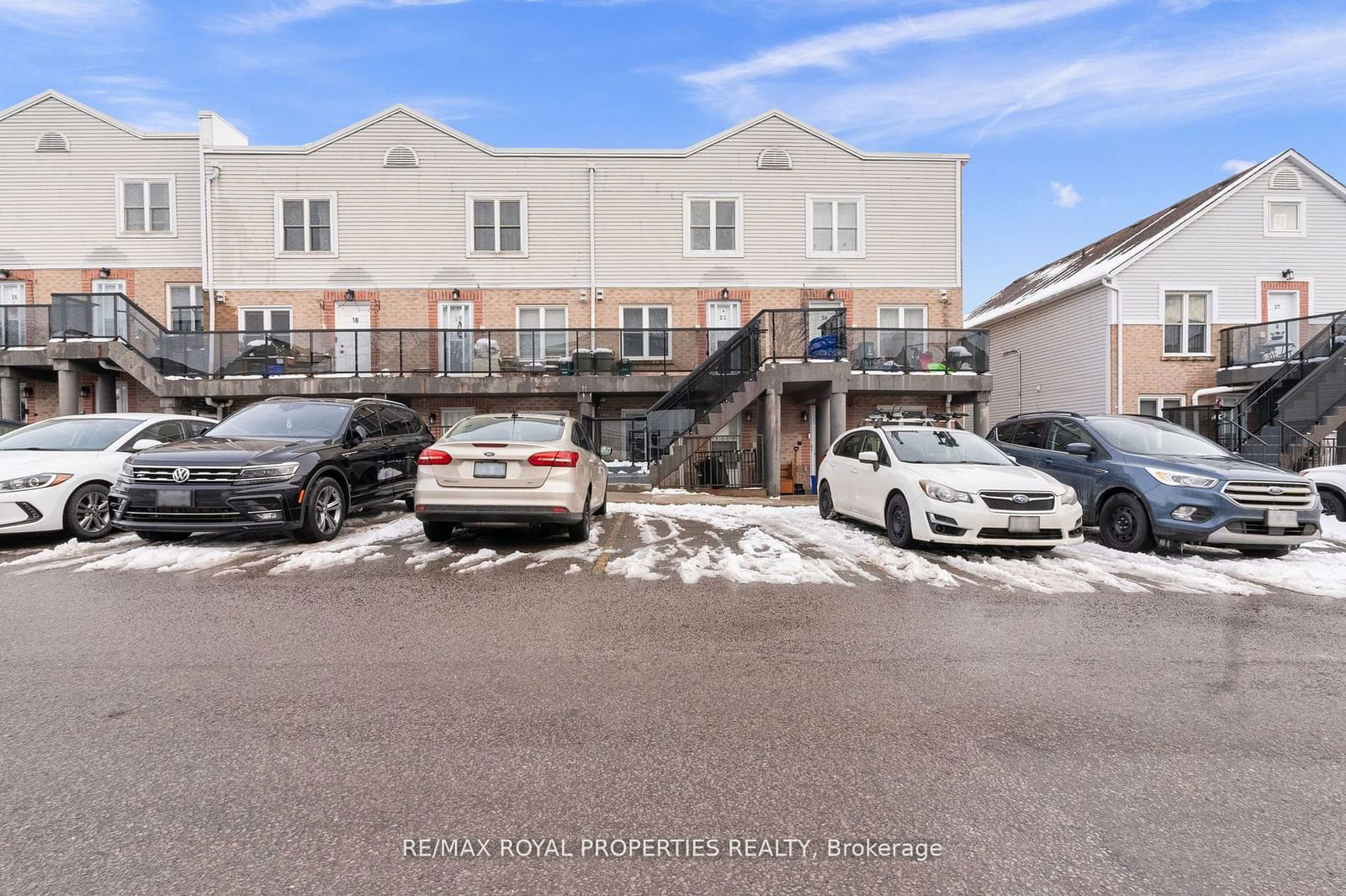 Robertson Place Townhomes, Newmarket, Toronto