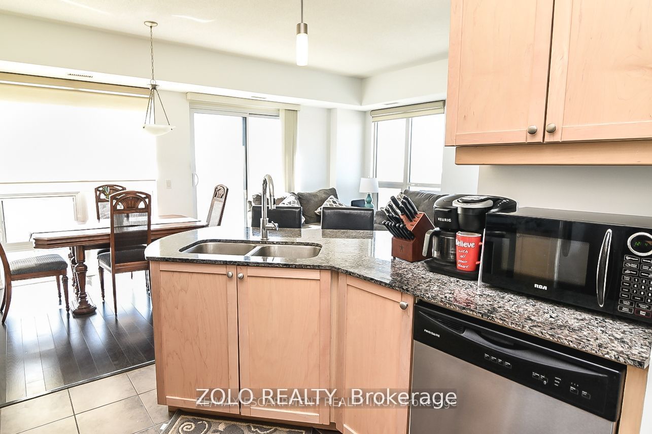 7730 Kipling Ave, unit 1002 for sale