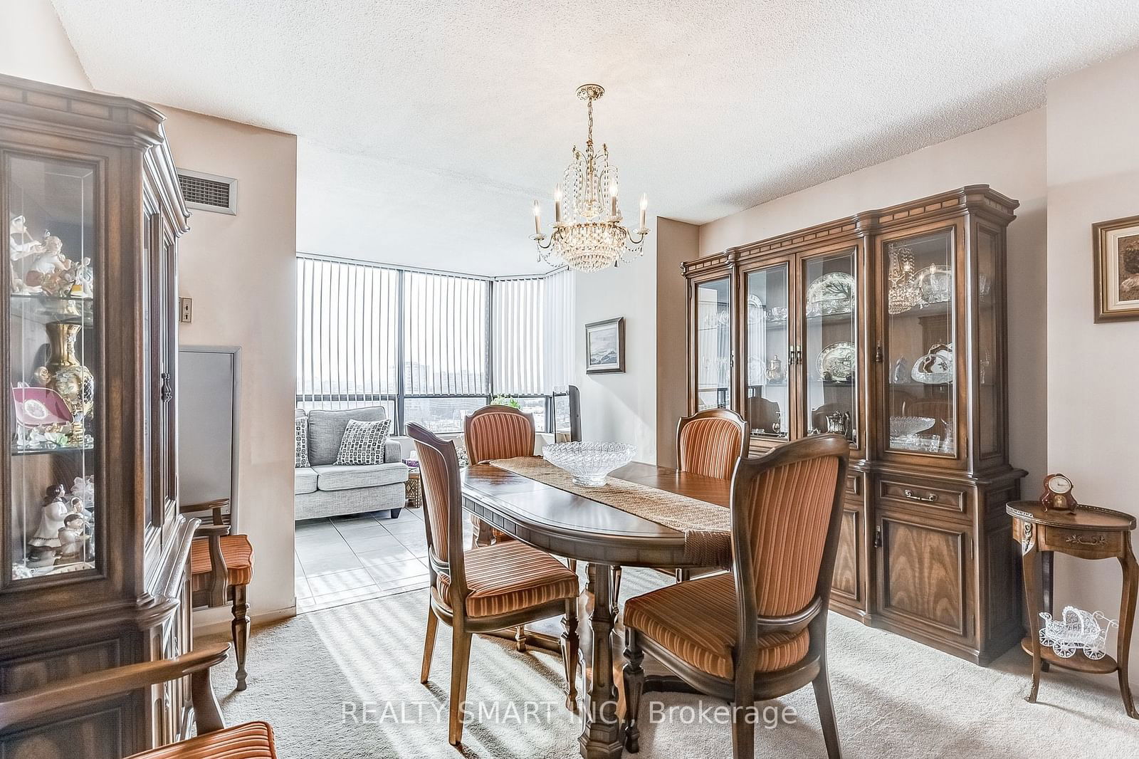 7601 Bathurst Condo, Vaughan, Toronto