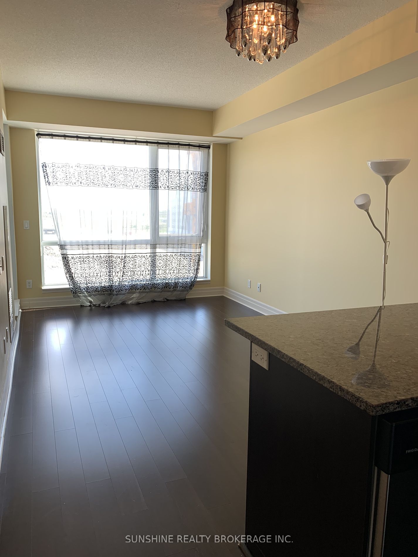 8110 Birchmount Rd, unit 515 for rent