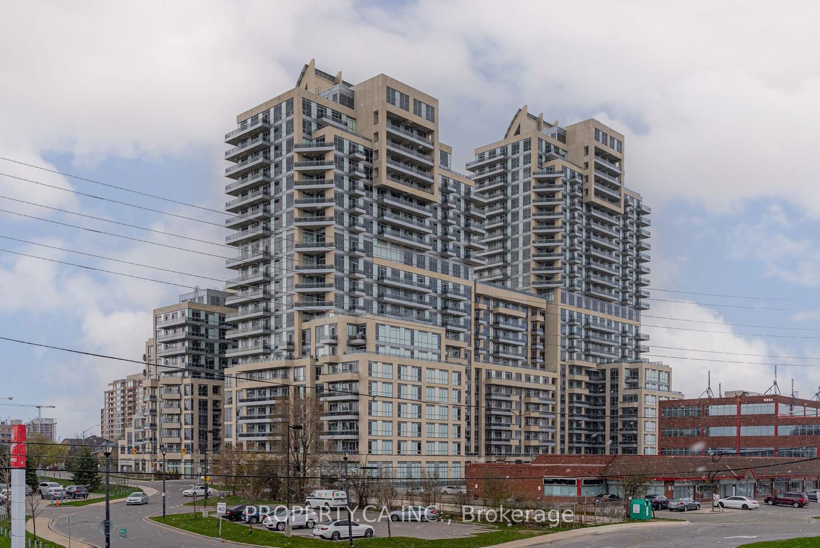 9205 Yonge St, unit 713 for rent