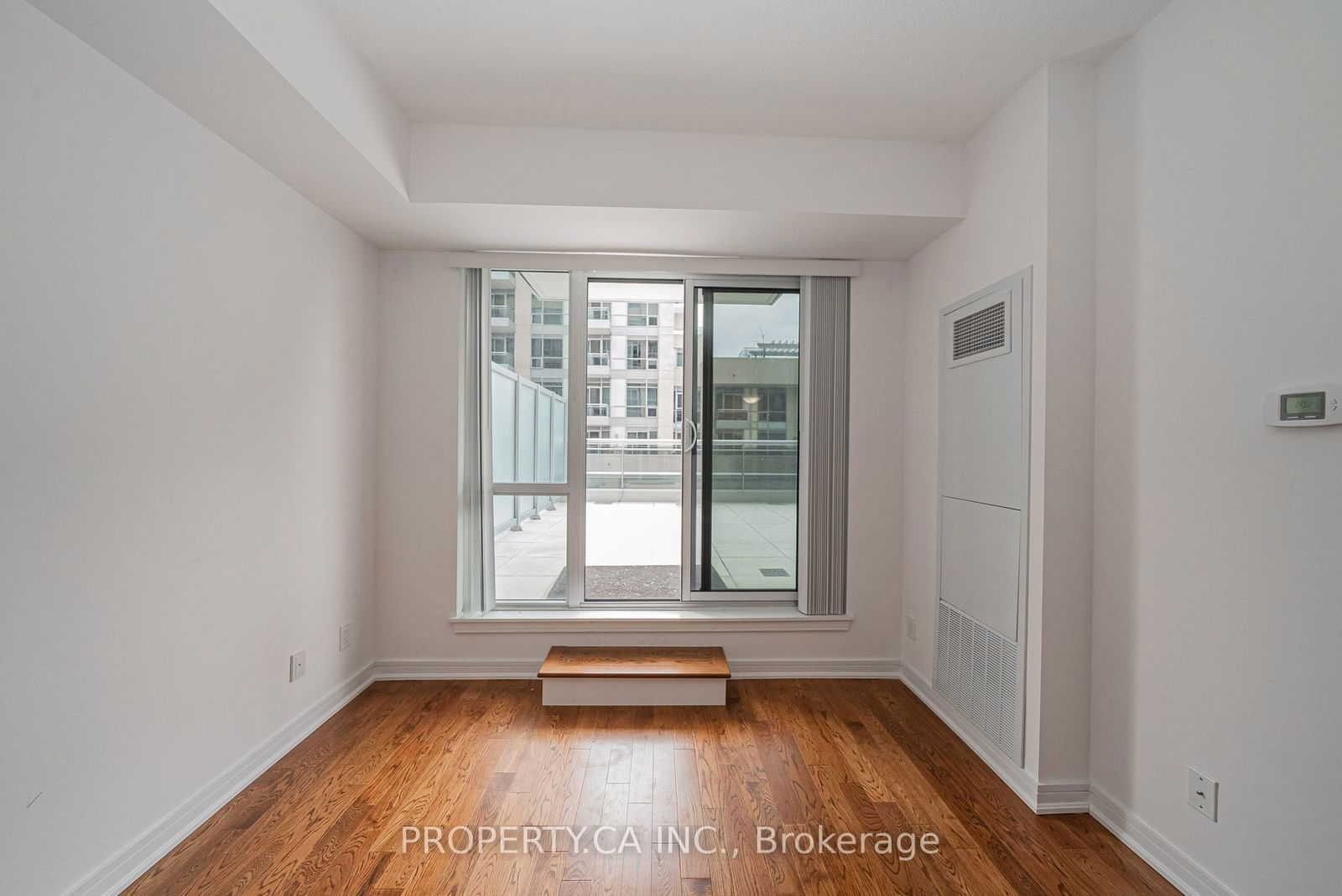 9205 Yonge St, unit 713 for rent