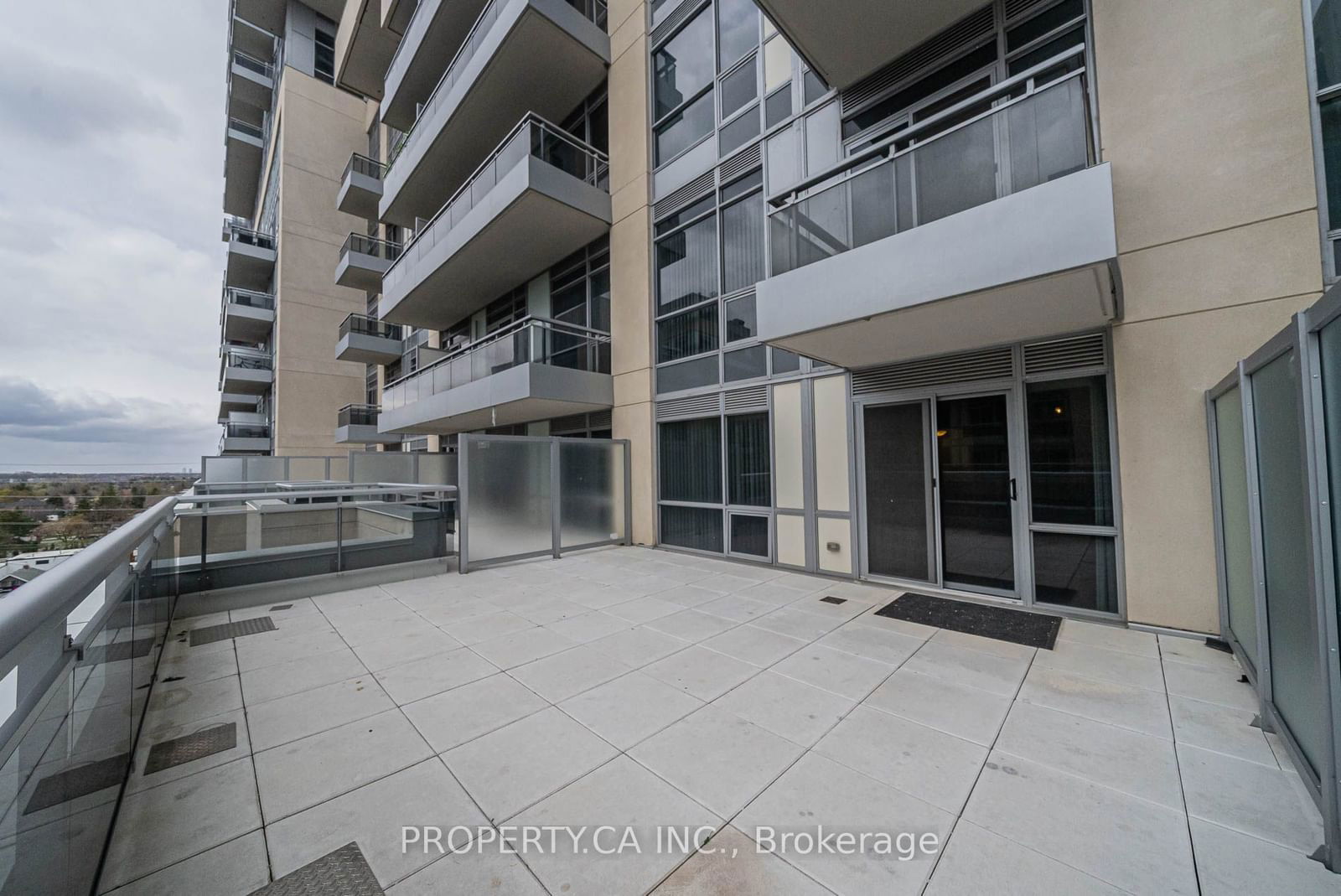 9205 Yonge St, unit 713 for rent