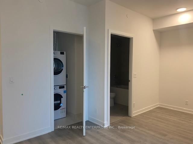 30 Upper Mall Way, unit 1706A for rent