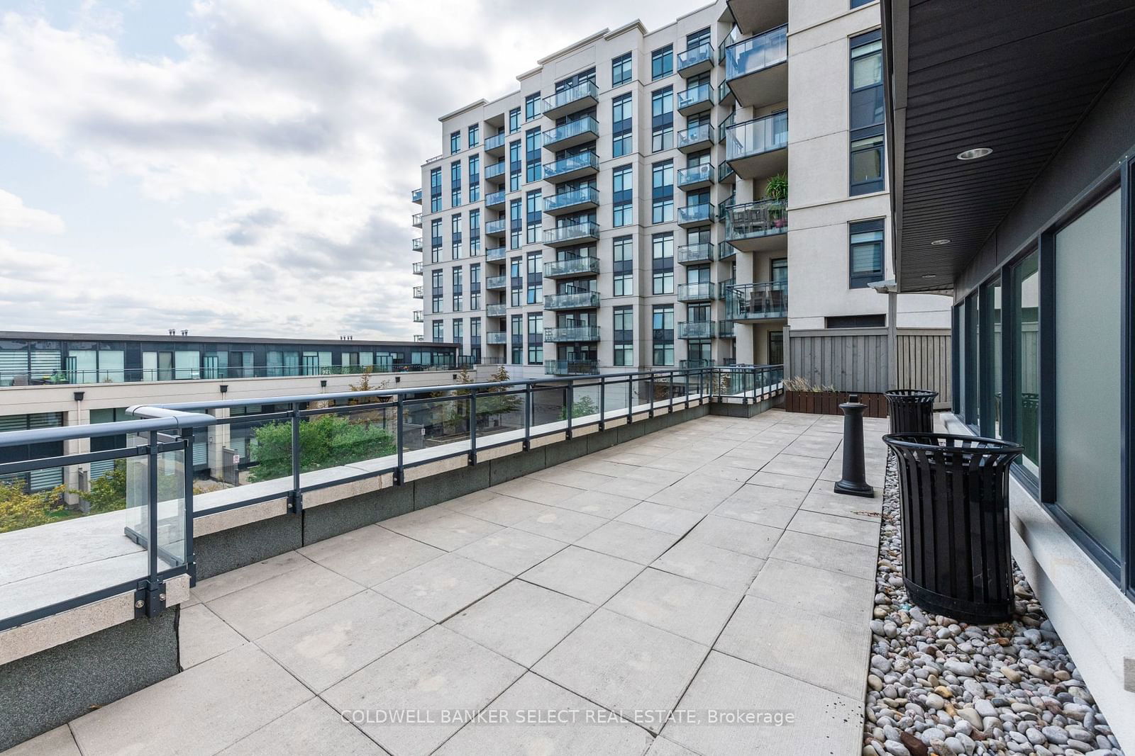 24 Woodstream Blvd, unit 709 for sale