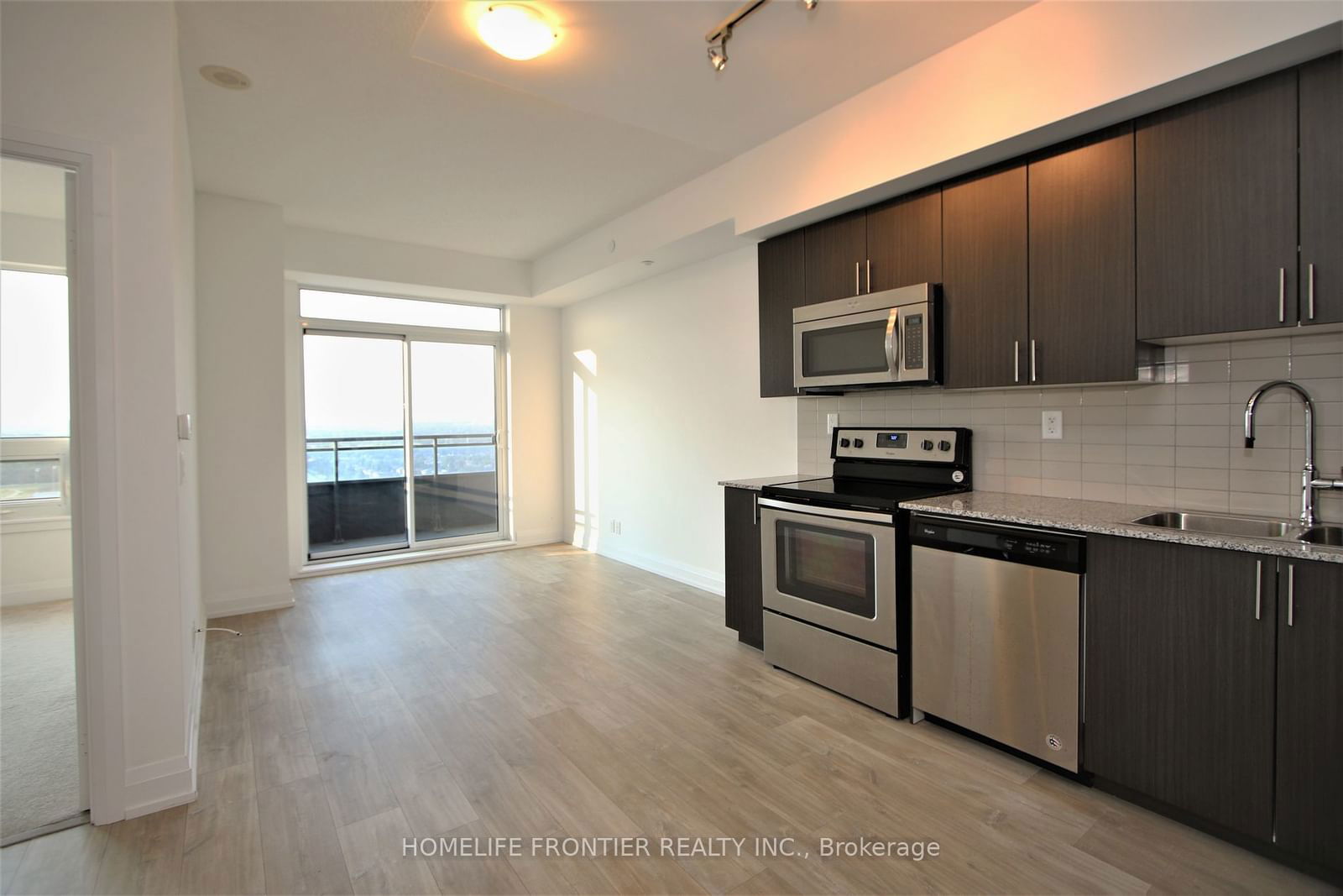 7890 Bathurst St, unit 1911 for rent