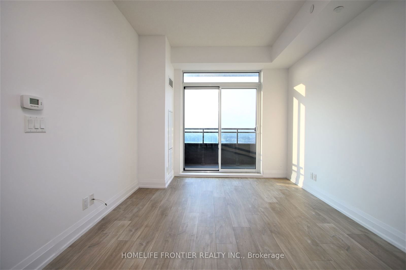 7890 Bathurst St, unit 1911 for rent