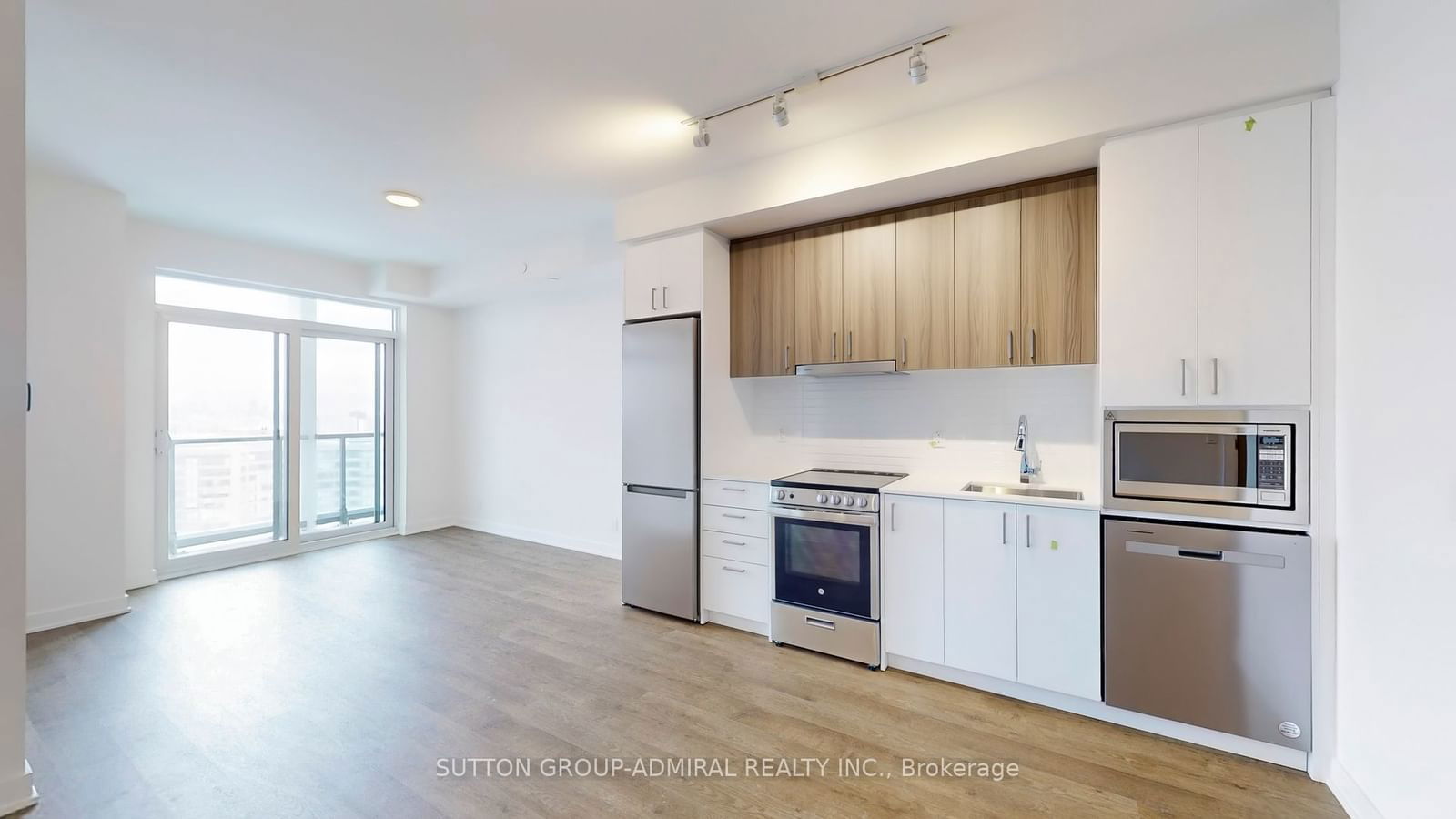 30 Upper Mall Way, unit 1711 for rent