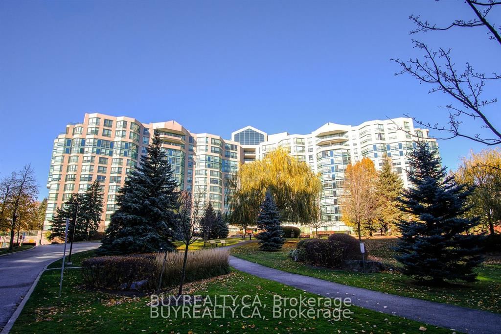 7905 Bayview Ave, unit 218 for sale