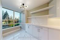 7905 Bayview Ave, unit 218 for sale