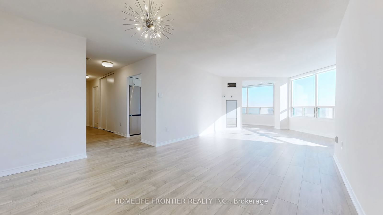 7250 Yonge St, unit 605 for sale