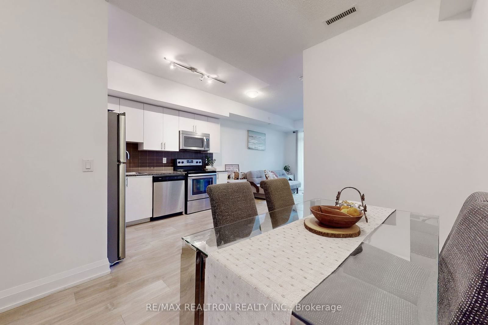 7890 Bathurst St, unit 1703 for sale