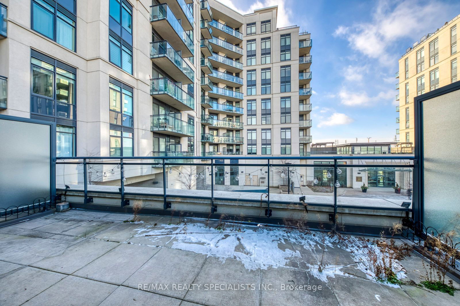 24 Woodstream Blvd, unit 118 for sale